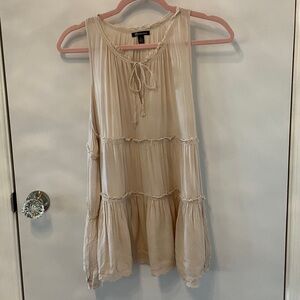 Ladies sleeveless top Size Large